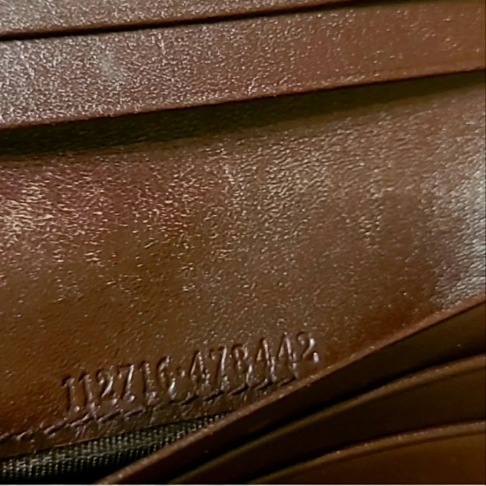 💯 GUCCI GG Guccissima Brown Leather Wallet